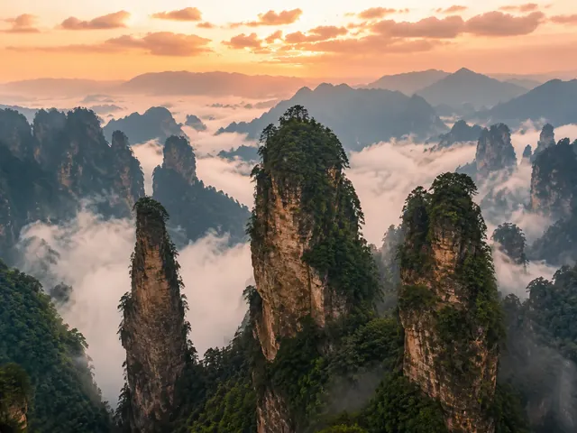 Zhangjiajie travel scene - Zhangjiajie National Forest Park and the glass bridge